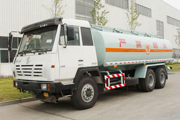 陕汽重卡底盘&nbsp;油罐车图片