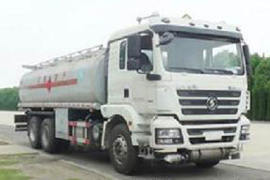 湖北程力(程力威牌)陕汽重卡底盘油罐车图片