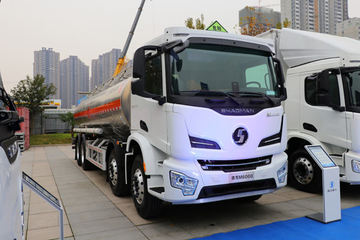 陕汽重卡德龙M6000油罐车