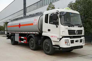 东风新疆底盘&nbsp;油罐车图片