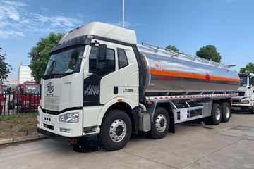 一汽解放底盘&nbsp;油罐车图片
