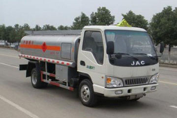江淮帅铃底盘&nbsp;油罐车图片