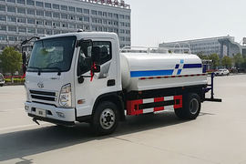 湖北成龙威(楚飞牌)现代商用车(原四川现代)底盘洒水车/喷洒车图片