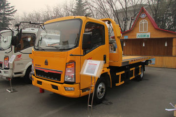 重汽HOWO轻卡底盘&nbsp;清障车图片