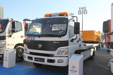 雷萨重机福田欧马可底盘清障车