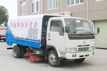 东风多利卡底盘&nbsp;扫路车图片