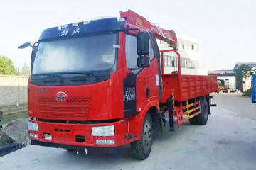 三一重卡一汽解放底盘随车吊