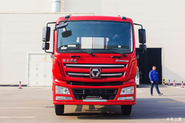 湖北润力(润知星牌)徐工重卡底盘