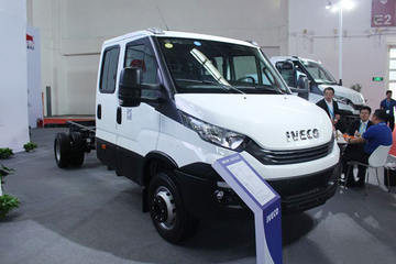 新Daily&nbsp;消防车图片