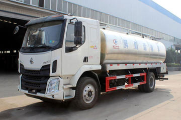 新乘龙M3&nbsp;液体运输车图片