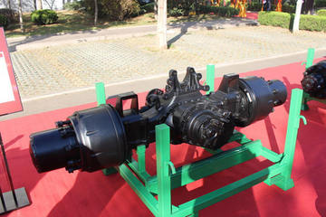 驱动桥&nbsp;车桥图片