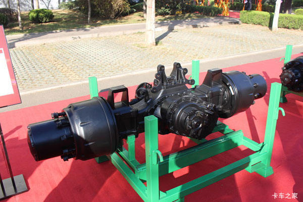 青特集团驱动桥