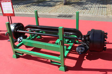 转向桥&nbsp;车桥图片