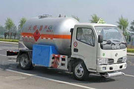 湖北程力(程力威牌)东风多利卡底盘液化气体运输车图片